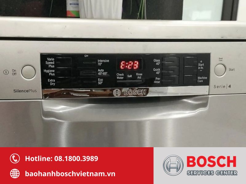 Lỗi E23 máy rửa bát Bosch liên quan trực tiếp đến hệ thống xả nước